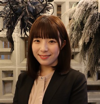成 紗羅